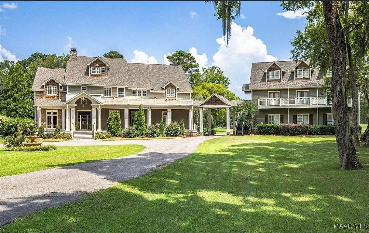 5 Acres of Residential Land with Home for Sale in Montgomery, Alabama