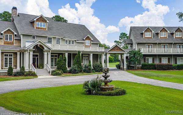 5 Acres of Residential Land with Home for Sale in Montgomery, Alabama