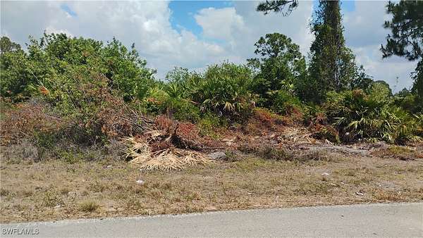0.25 Acres of Residential Land for Sale in Lehigh Acres, Florida