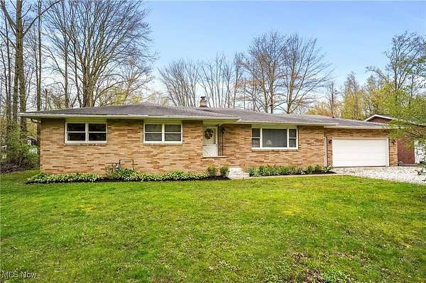 4.6 Acres of Residential Land with Home for Sale in Cortland, Ohio