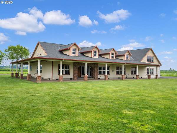 13.5 Acres of Land with Home for Sale in Hubbard, Oregon