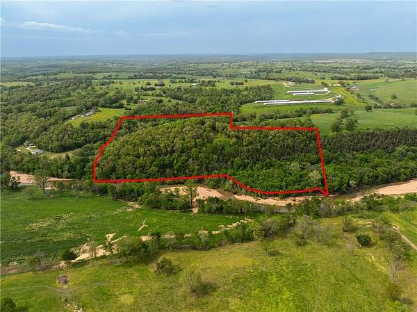 24 Acres of Recreational Land with Home for Sale in Omaha, Arkansas