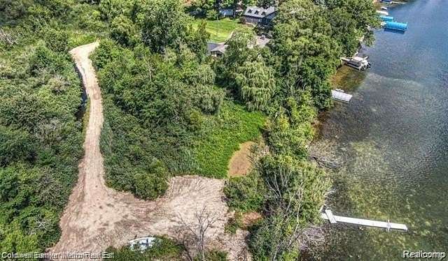 4.12 Acres of Residential Land for Sale in Commerce Township, Michigan