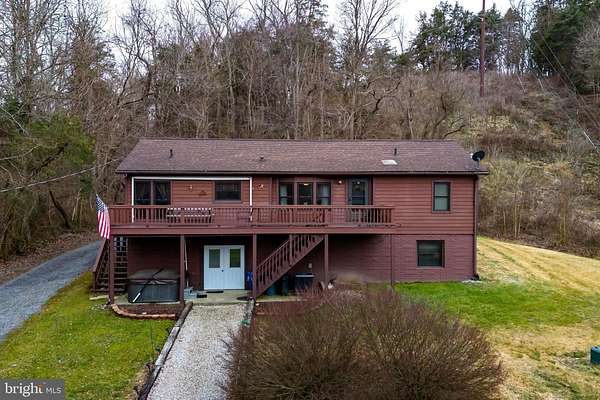 4 Acres of Residential Land with Home for Sale in Shenandoah, Virginia
