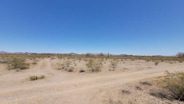 1.12 Acres of Residential Land for Sale in Tonopah, Arizona