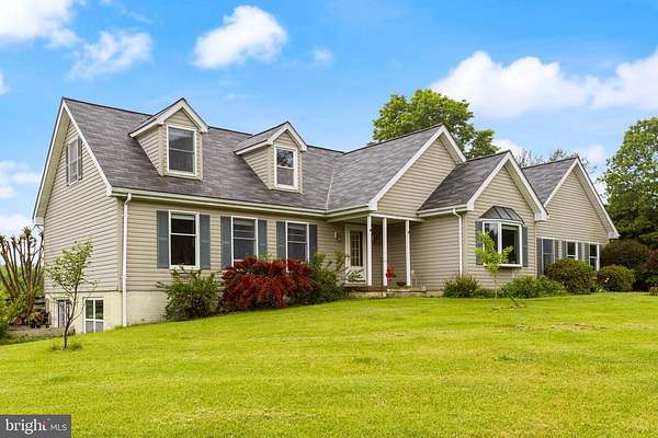 7 Acres of Land with Home for Sale in Purcellville, Virginia