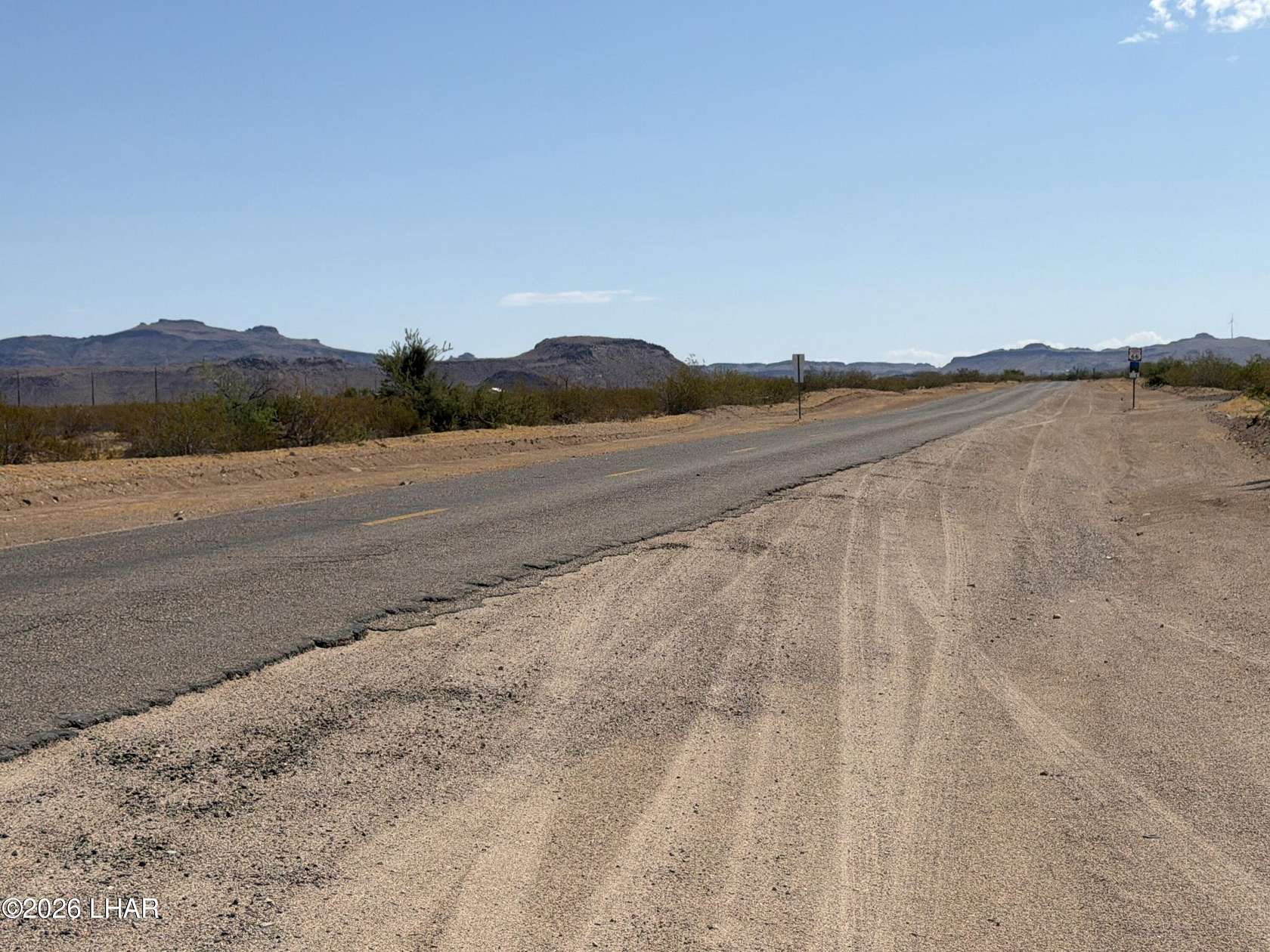 81.9 Acres of Land for Sale in Golden Valley, Arizona