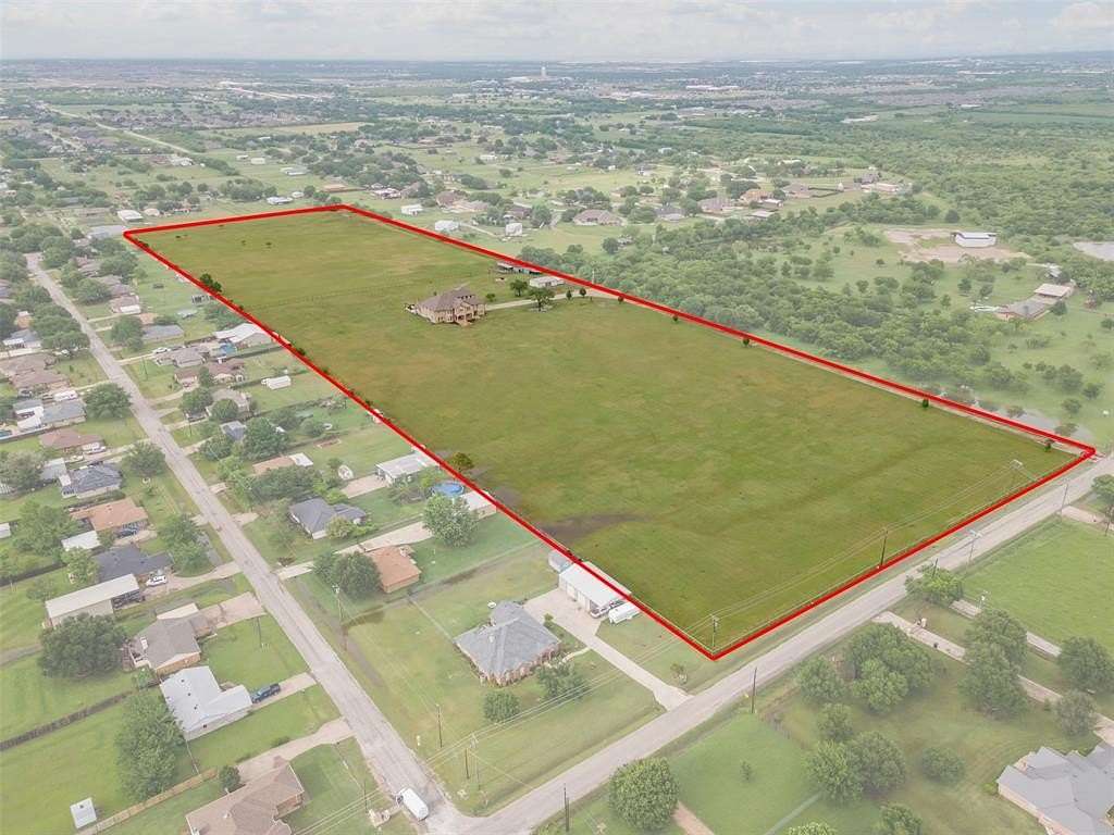 25 Acres of Land with Home for Sale in Crowley, Texas
