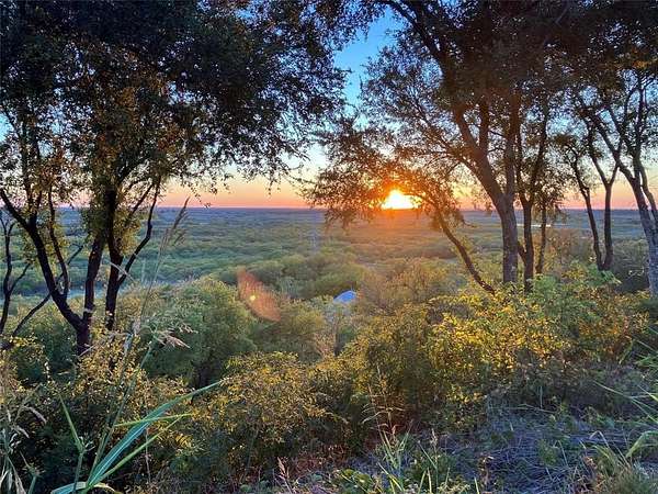 1.3 Acres of Residential Land for Sale in Waxahachie, Texas