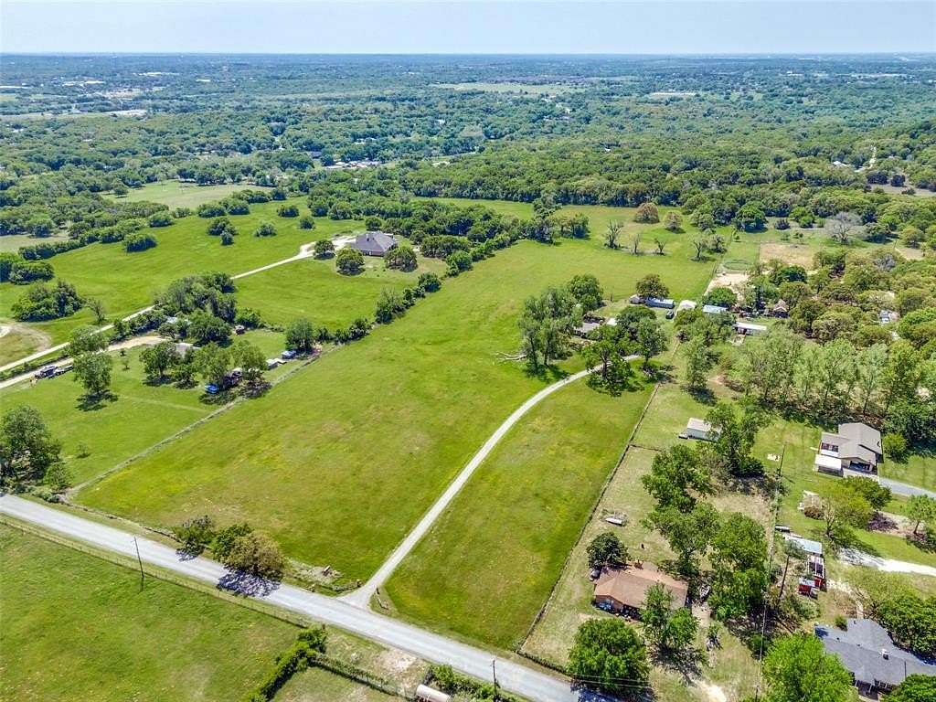 15 Acres of Land with Home for Sale in Joshua, Texas