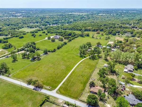 15 Acres of Land with Home for Sale in Joshua, Texas