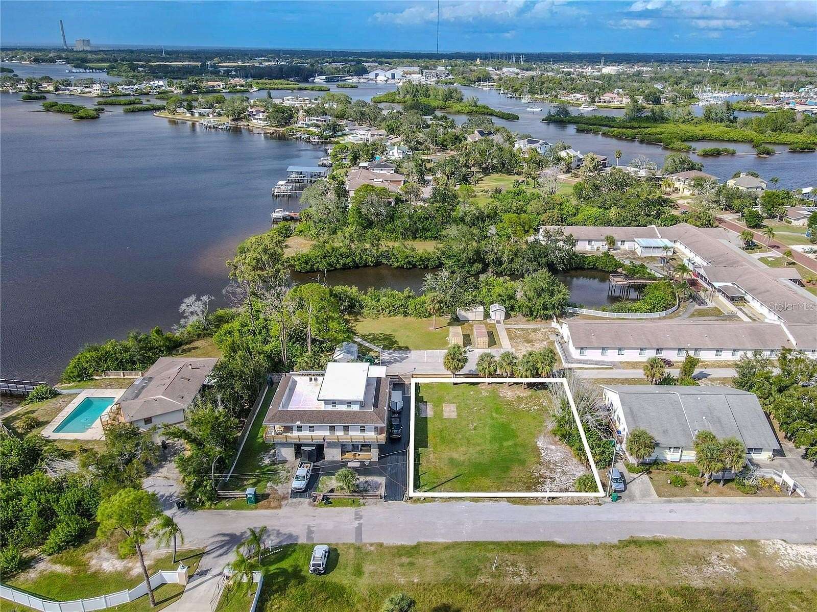 0.23 Acres of Residential Land for Sale in Tarpon Springs, Florida