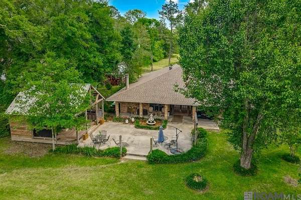 4 Acres of Residential Land with Home for Sale in Maurepas, Louisiana