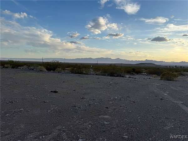 9.62 Acres of Land for Sale in Golden Valley, Arizona