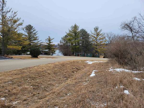0.33 Acres of Land for Sale in Apple River, Illinois