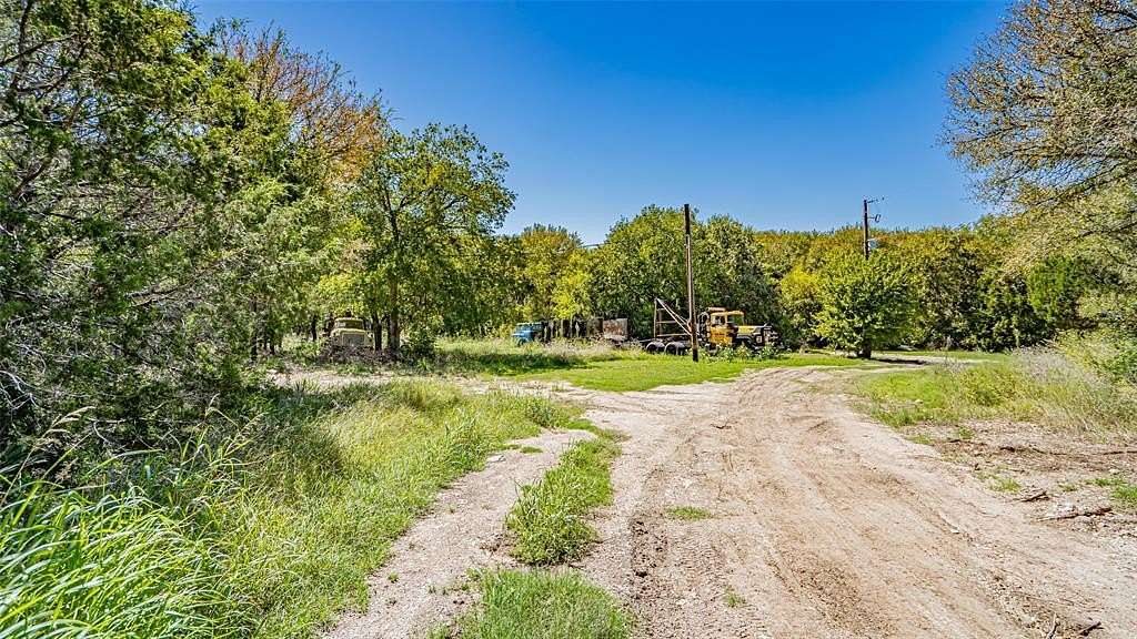 2.19 Acres of Residential Land for Sale in Cresson, Texas