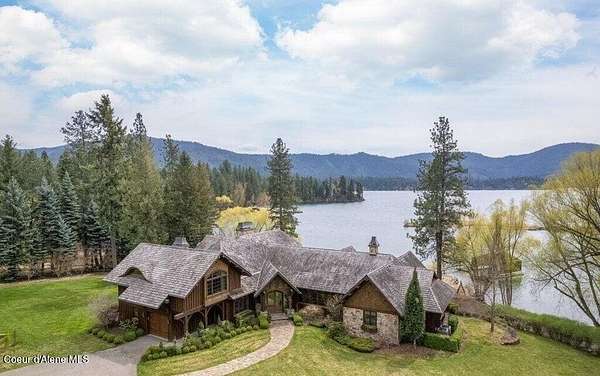 6 Acres of Residential Land with Home for Sale in Hayden, Idaho