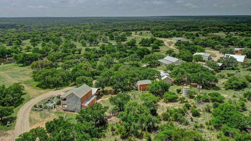 805 Acres of Improved Land for Sale in Mountain Home, Texas