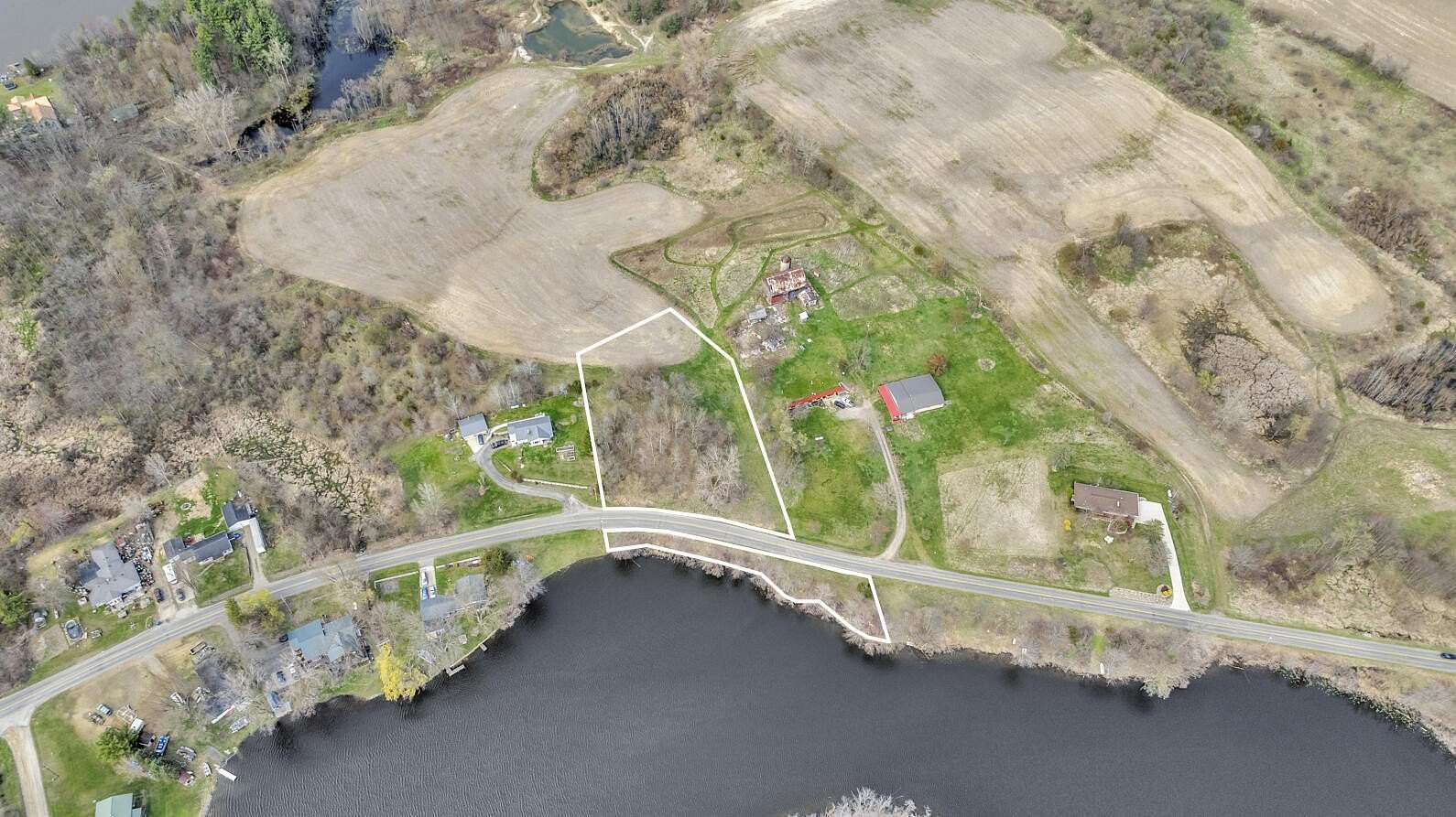 2 Acres of Residential Land for Sale in Hudson, Michigan