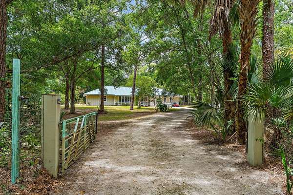 2.56 Acres of Residential Land with Home for Sale in Jupiter, Florida