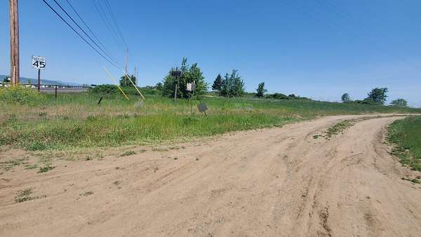 11.2 Acres of Mixed-Use Land for Sale in Medford, Oregon