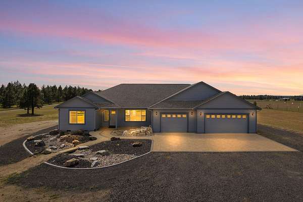 10 Acres of Land with Home for Sale in Chattaroy, Washington