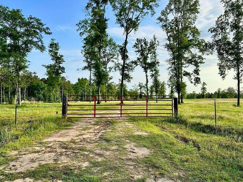 15 Acres of Land for Sale in Shelbyville, Texas