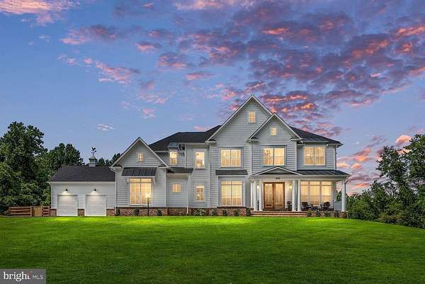 15.5 Acres of Land with Home for Sale in Hamilton, Virginia