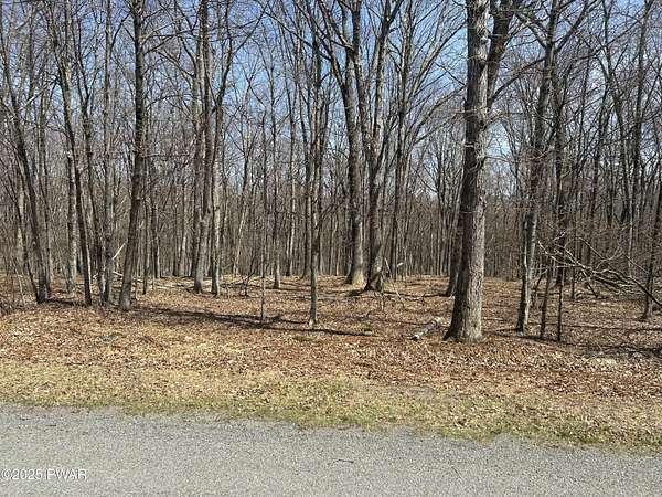 1.1 Acres of Residential Land for Sale in Hawley, Pennsylvania