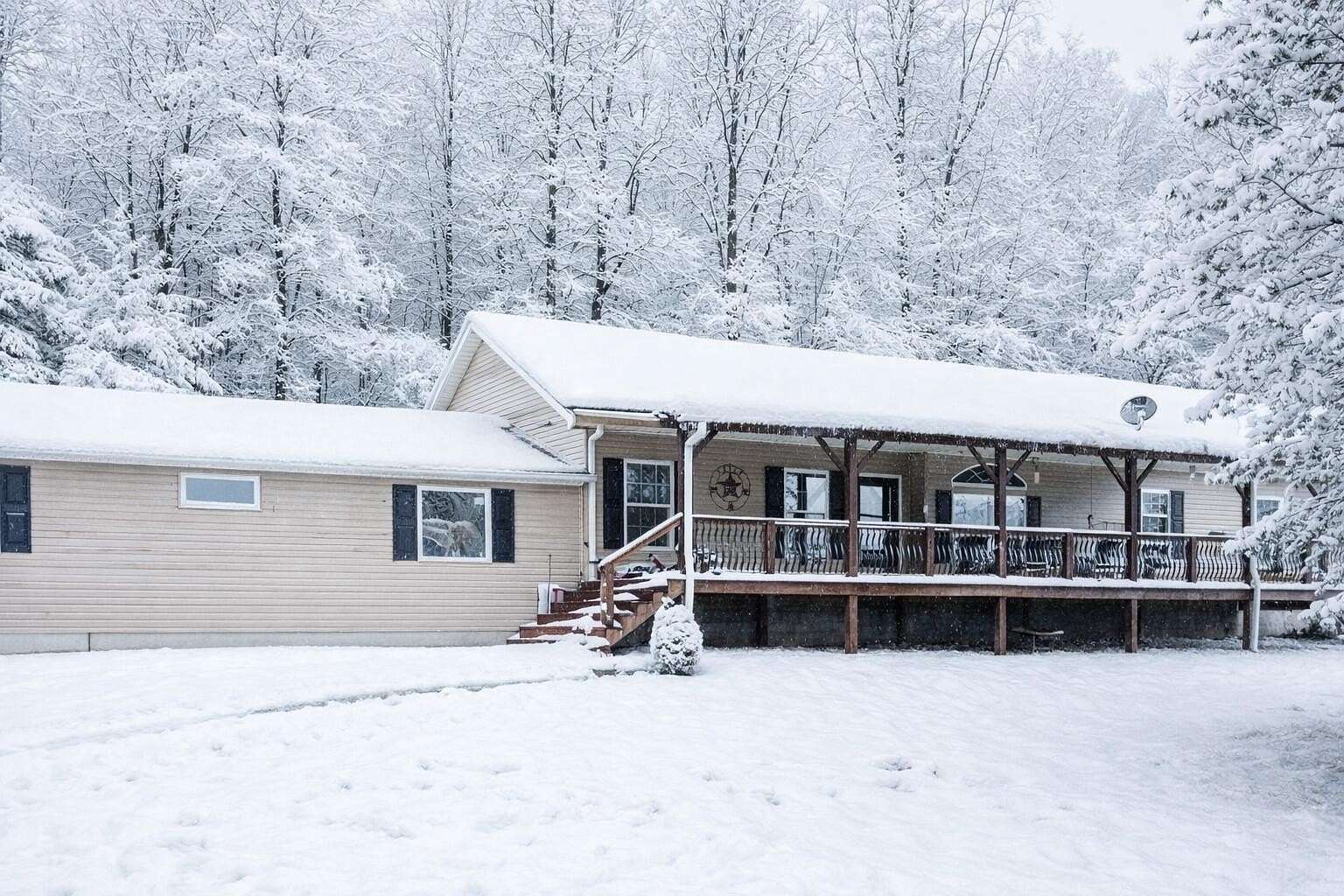 3.25 Acres of Land with Home for Sale in Athens, Tennessee