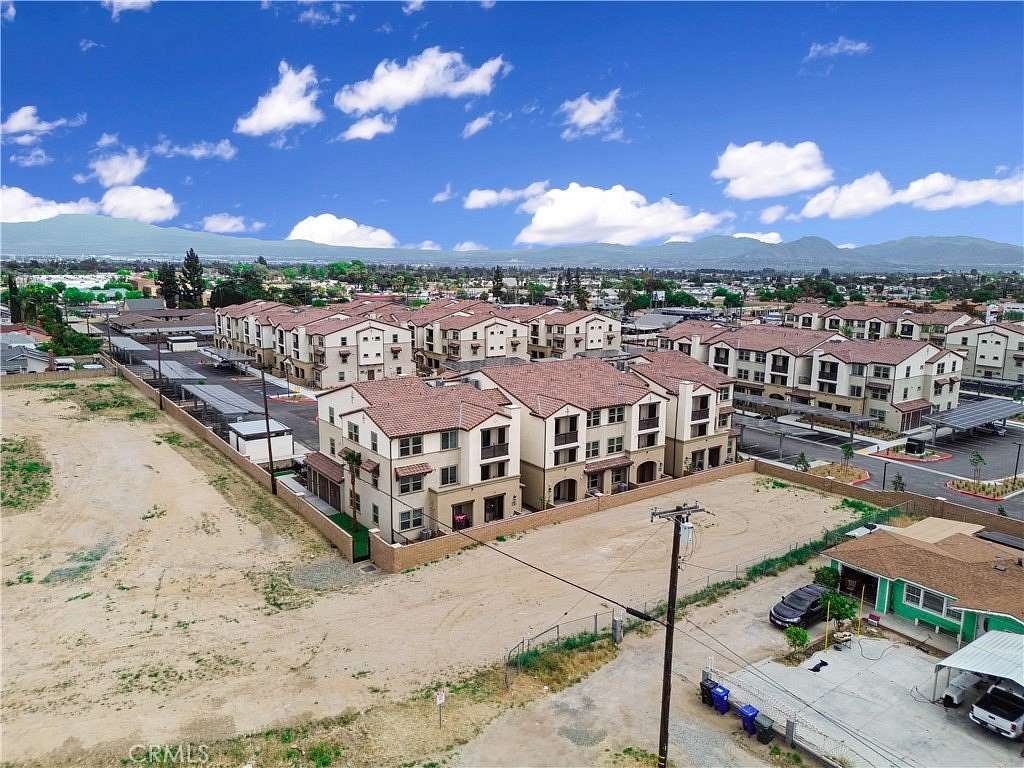 0.2 Acres of Land for Sale in Rialto, California