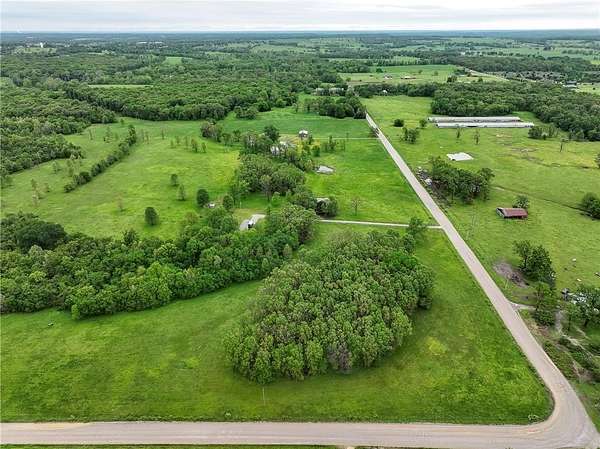 29.3 Acres of Recreational Land for Sale in Gravette, Arkansas