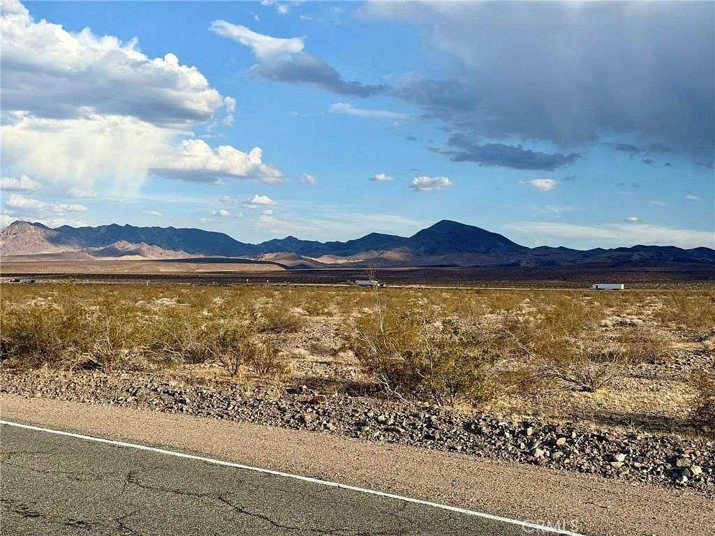 23.4 Acres of Commercial Land for Sale in Daggett, California