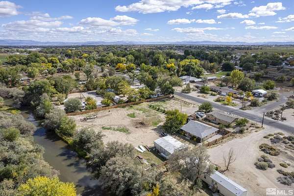 3.13 Acres of Residential Land with Home for Sale in Fallon, Nevada