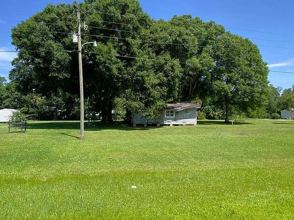 0.3 Acres of Residential Land for Sale in Wewahitchka, Florida