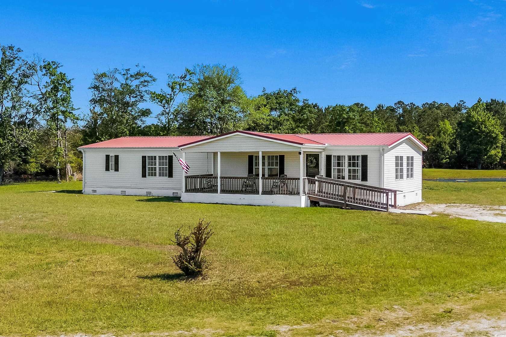 14.1 Acres of Land with Home for Sale in Loris, South Carolina