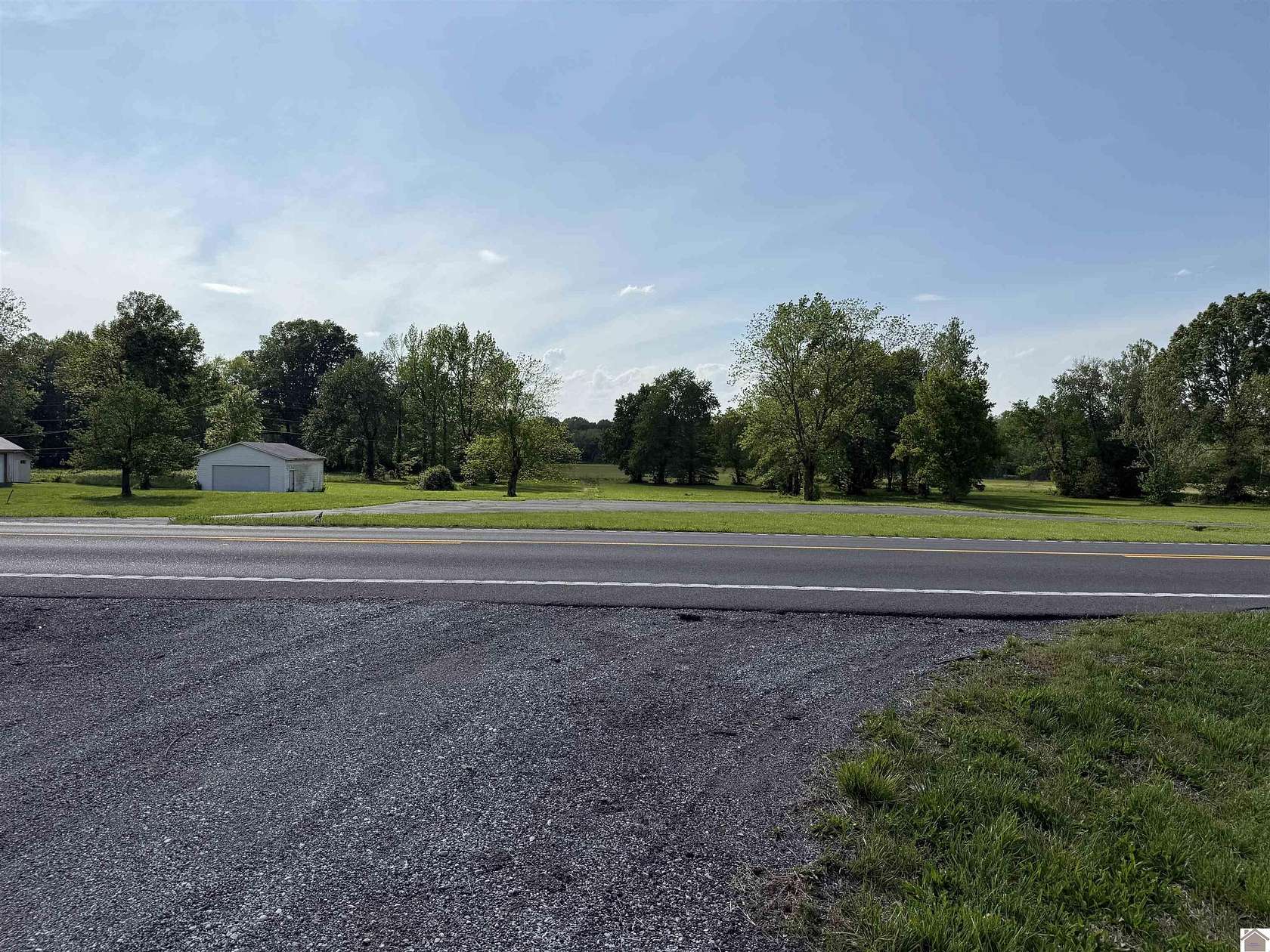 4.75 Acres of Mixed-Use Land for Sale in Gilbertsville, Kentucky