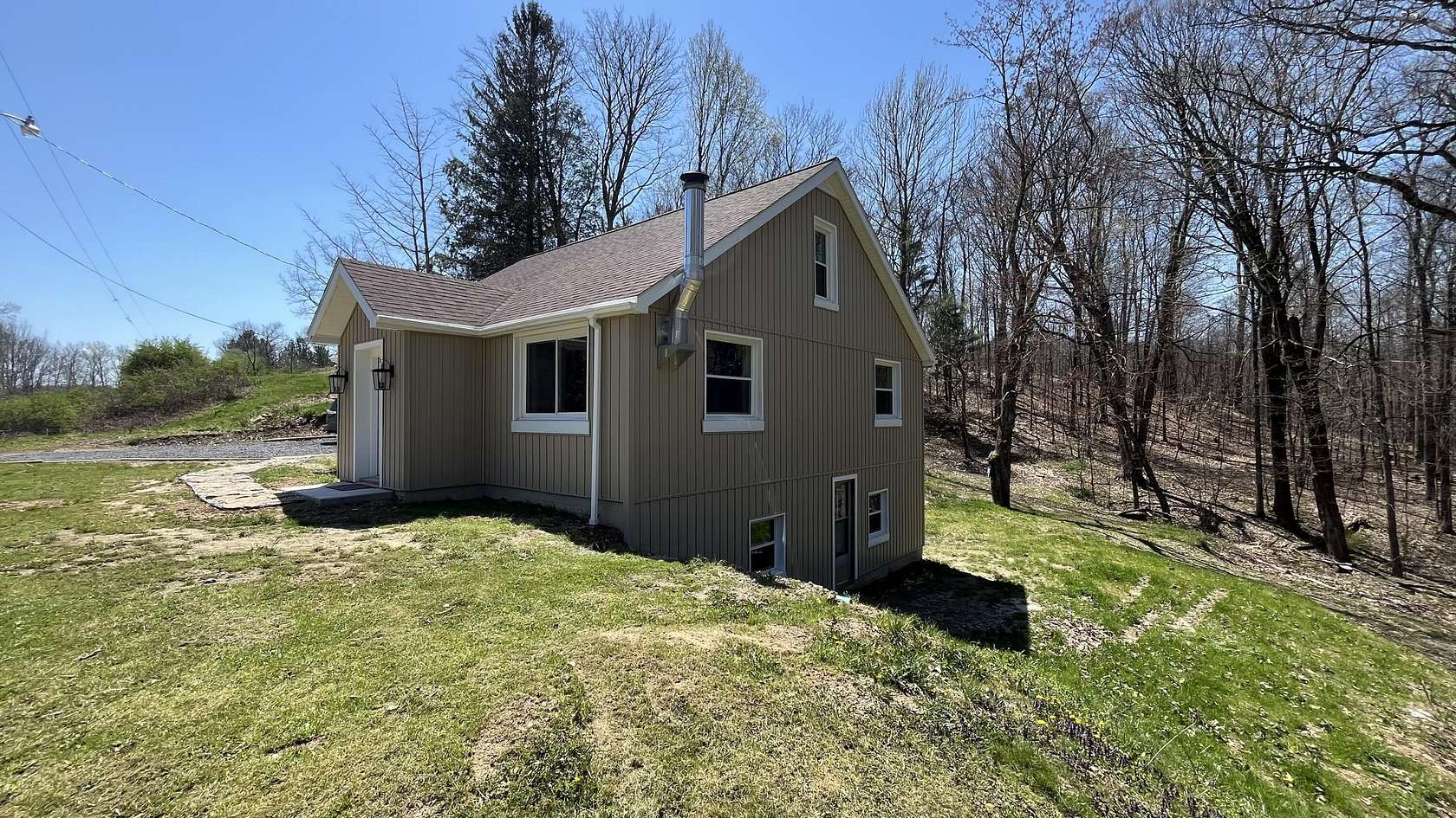 2.2 Acres of Residential Land with Home for Sale in Rainelle, West Virginia