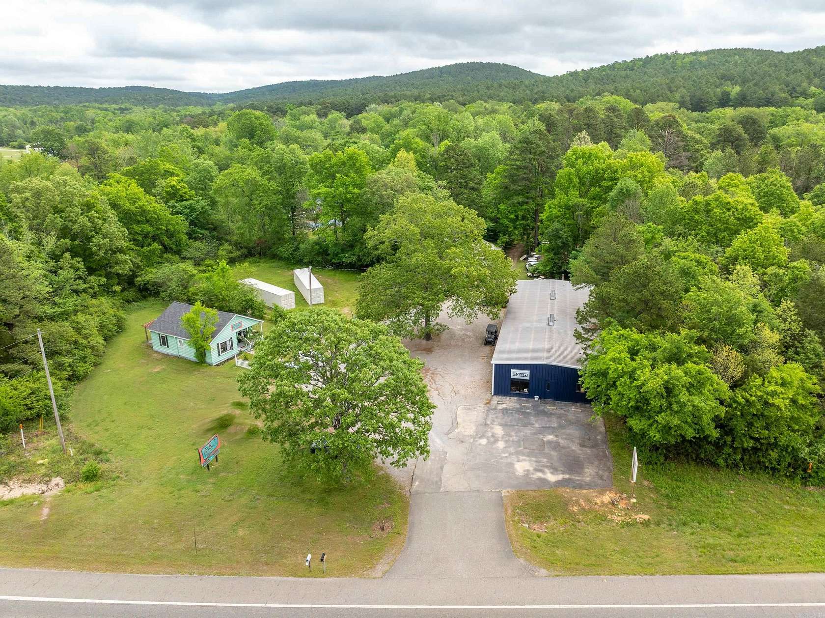 2 Acres of Improved Commercial Land for Sale in Hot Springs Village, Arkansas