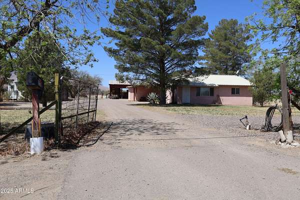 14.5 Acres of Land with Home for Sale in Safford, Arizona