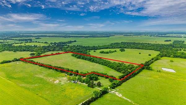 20 Acres of Land for Sale in Commerce, Texas