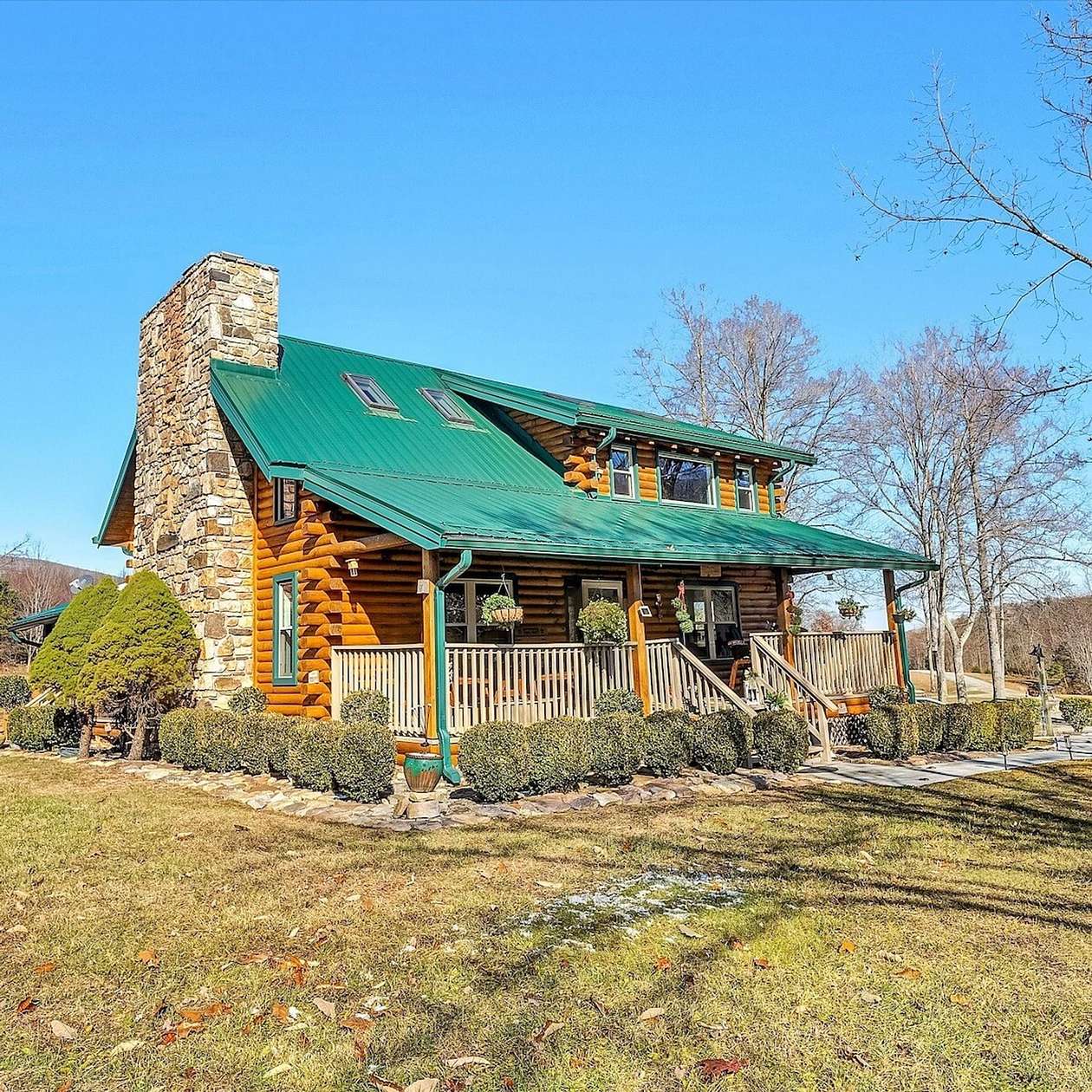 89 Acres of Recreational Land with Home for Sale in New Castle, Virginia