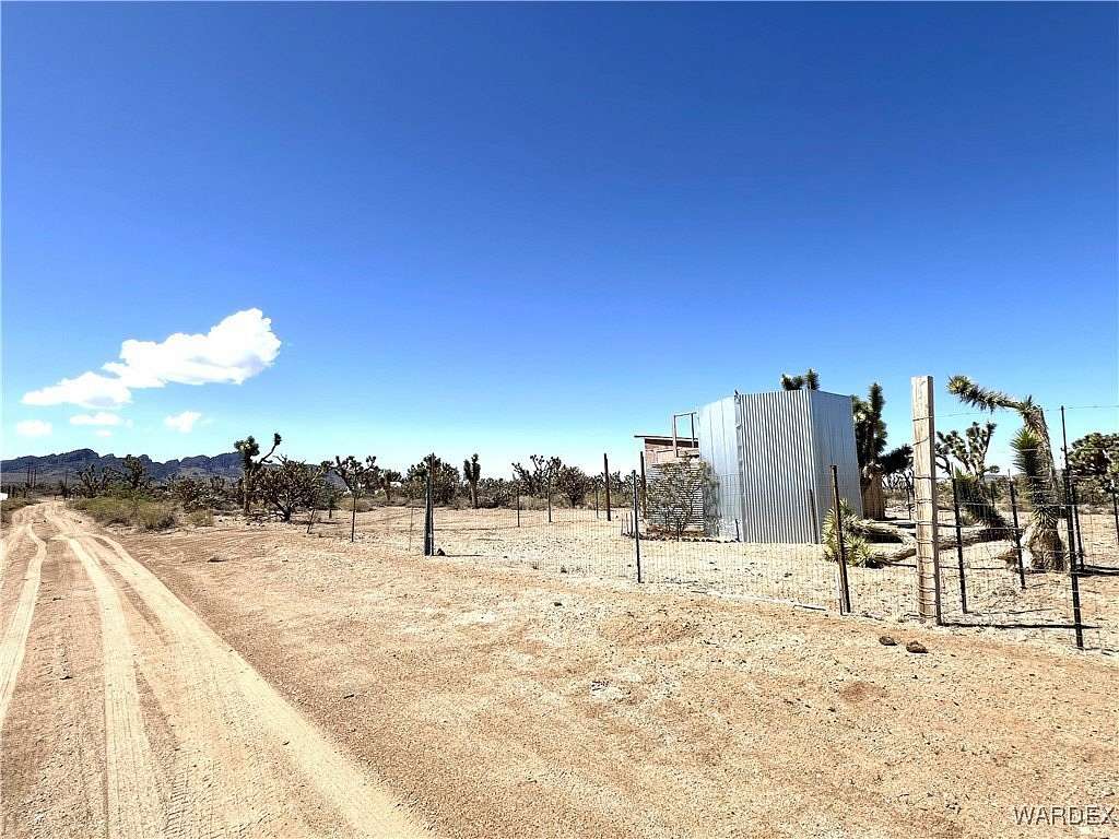 1 Acre of Land for Sale in Dolan Springs, Arizona