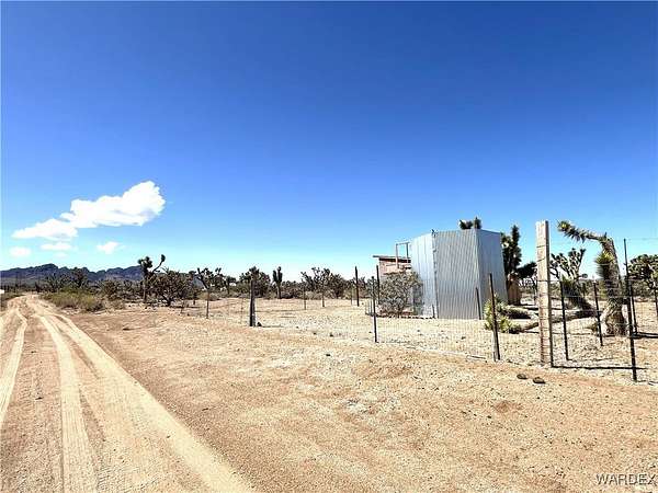 1 Acre of Land for Sale in Dolan Springs, Arizona