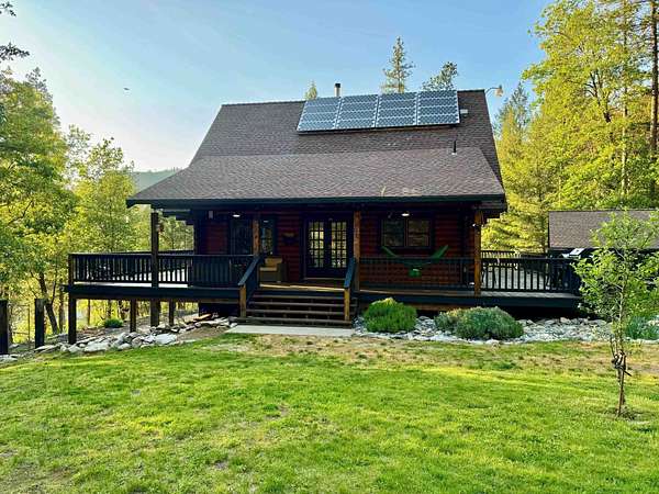 20 Acres of Recreational Land with Home for Sale in Seiad Valley, California