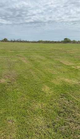 5 Acres of Residential Land for Sale in Wills Point, Texas