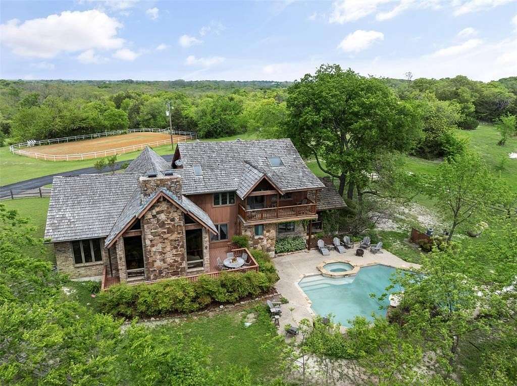 59.6 Acres of Agricultural Land with Home for Sale in Van Alstyne, Texas