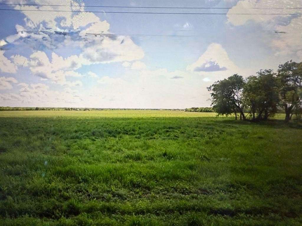 1.25 Acres of Land for Sale in Van Alstyne, Texas