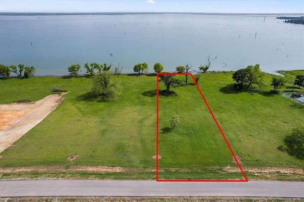 1.16 Acres of Residential Land for Sale in Corsicana, Texas