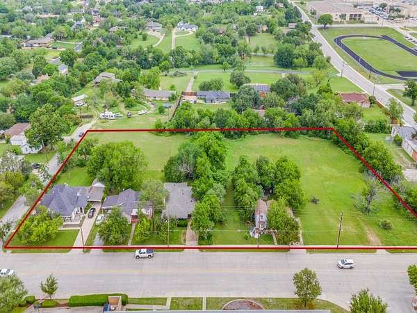 3.1 Acres of Mixed-Use Land for Sale in Grand Prairie, Texas